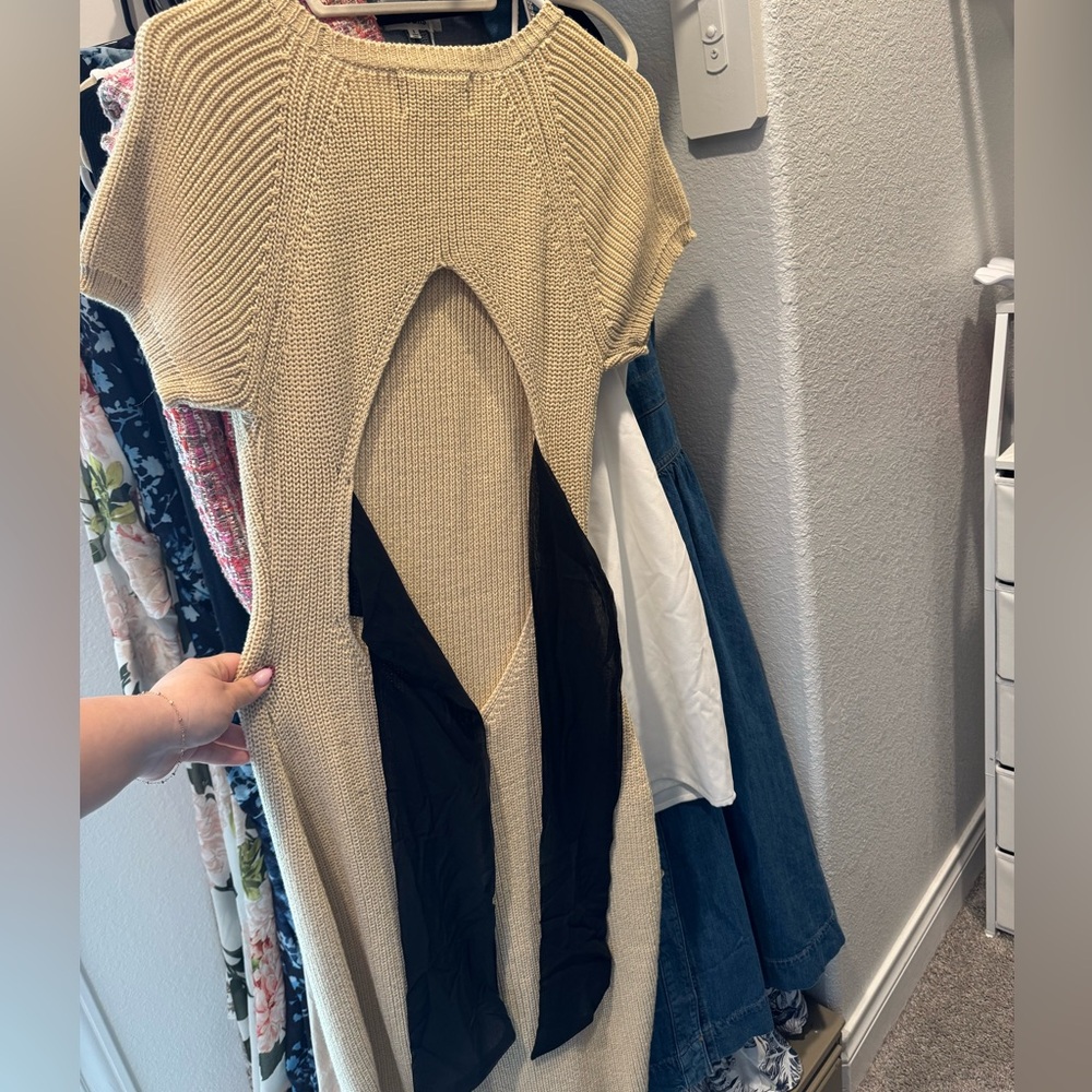 REVOLVE DRESS - Picture 2 of 3